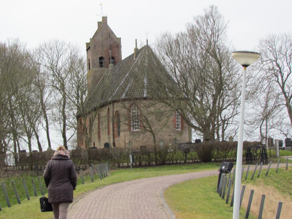 Bed and Breakfast Het Schoolhuis Ferwerd Exterior foto